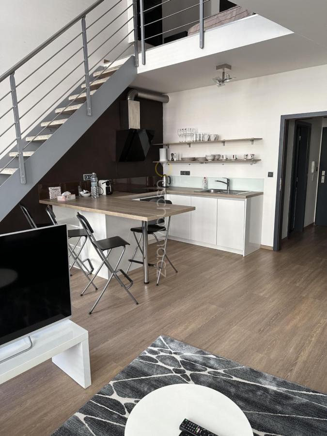 Apartments Palmovka Prague Luaran gambar