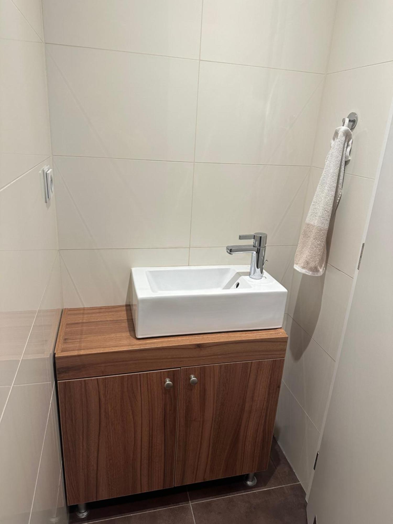 Apartments Palmovka Prague Luaran gambar